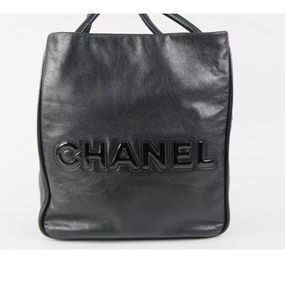 Chanel Lambskin Camellia Logo Tote Bag 234165  Black and Silver Great Condition